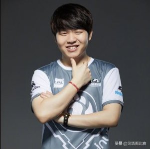 ​IG老板王思聪打赏22W，给到Rookie直播间，当作过年压岁钱