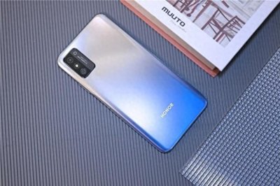 ​四款超高性价比的高性能手机推荐，便宜还好用，后两款绝了！