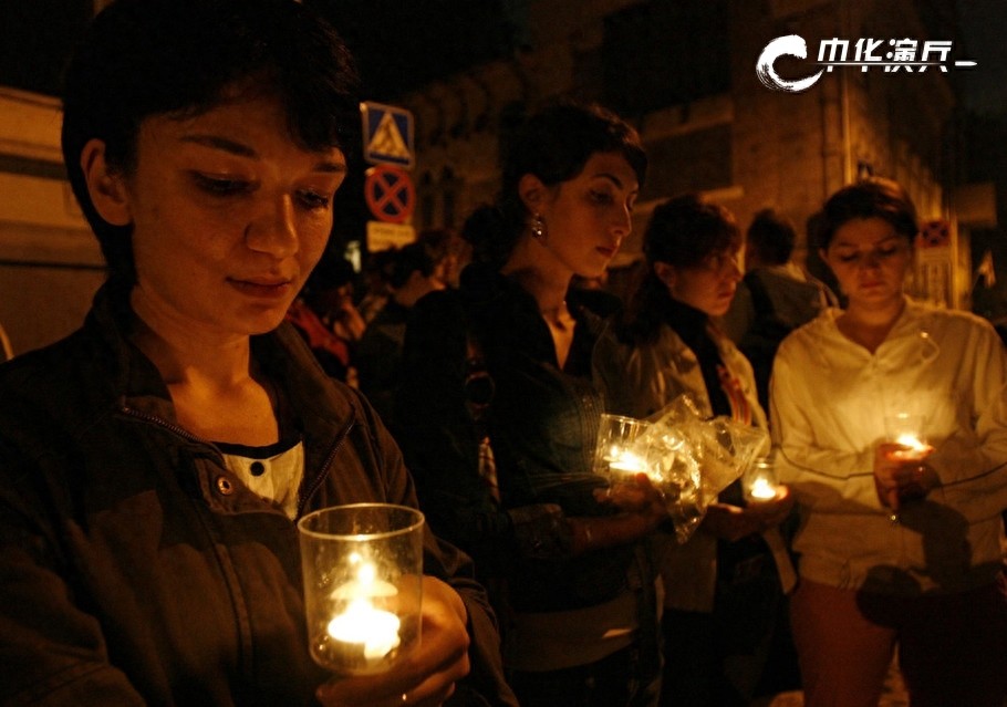 中华演兵：大军碾“狂徒” 记08年惨烈俄格战争