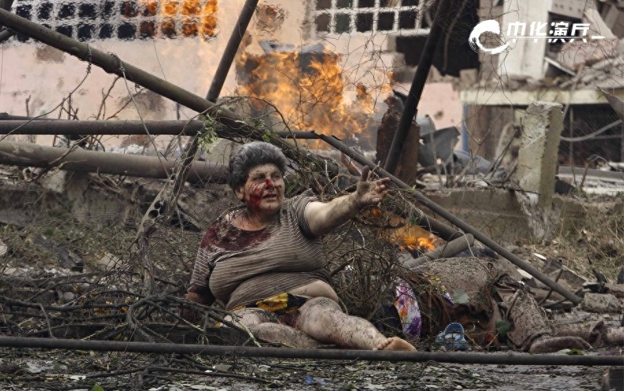 中华演兵：大军碾“狂徒” 记08年惨烈俄格战争