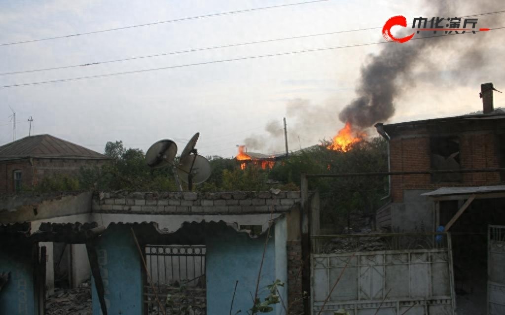 中华演兵：大军碾“狂徒” 记08年惨烈俄格战争