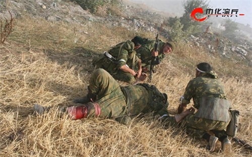 中华演兵：大军碾“狂徒” 记08年惨烈俄格战争