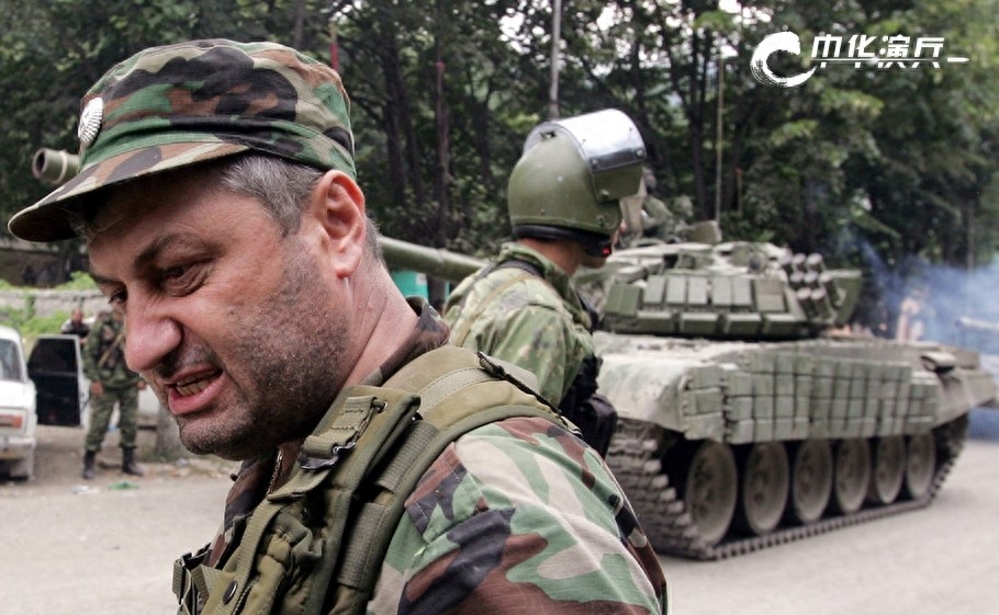 中华演兵：大军碾“狂徒” 记08年惨烈俄格战争