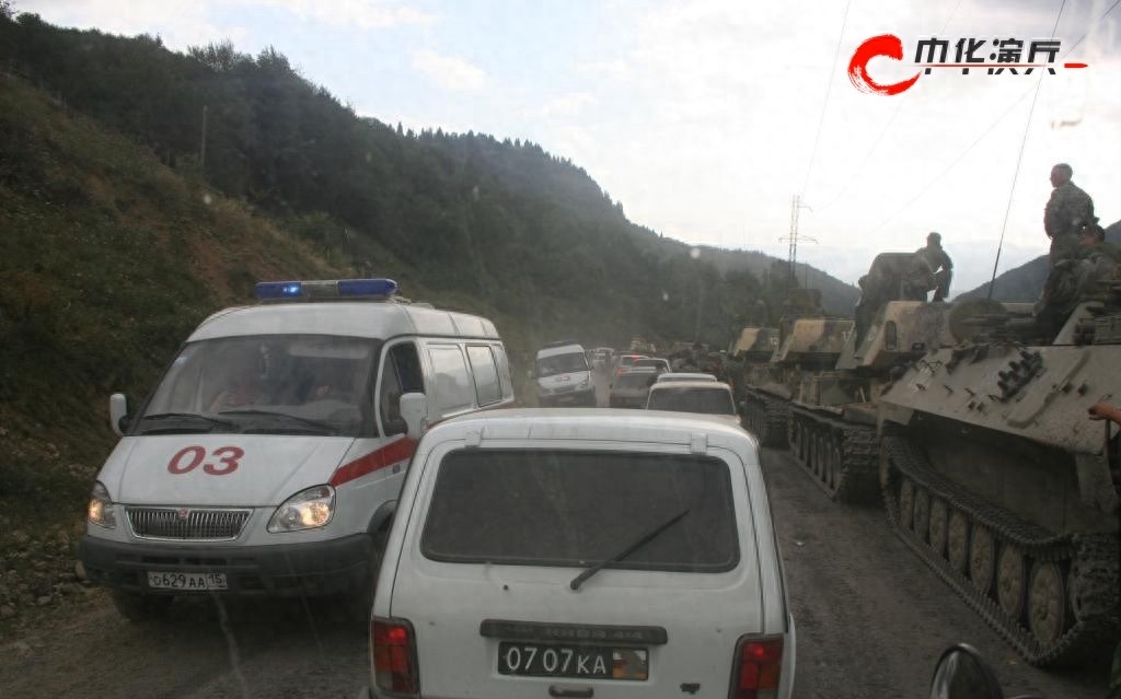 中华演兵：大军碾“狂徒” 记08年惨烈俄格战争