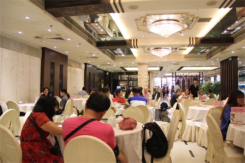 广州陶陶居：获评“中华老字号”“国家特级酒家”，被称月饼泰斗