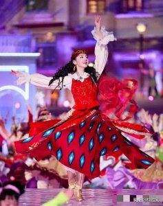 ​被迪丽热巴的新疆舞彻底征服！