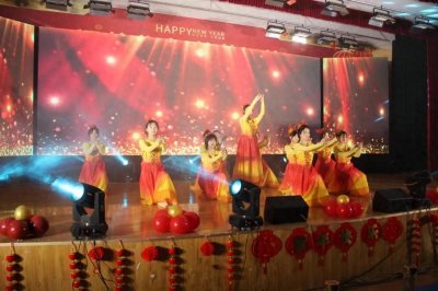 ​嘉祥县萌山高级中学举办2022年元旦联欢晚会