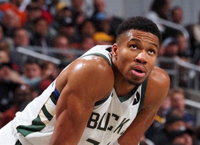 ​别看NBA天赋怪那么多，但是只有这5人达到“非人类”级别